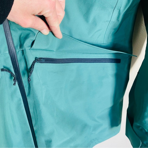 Mountain Hardware ski jacket - teal women’s L - Picture 11 of 11